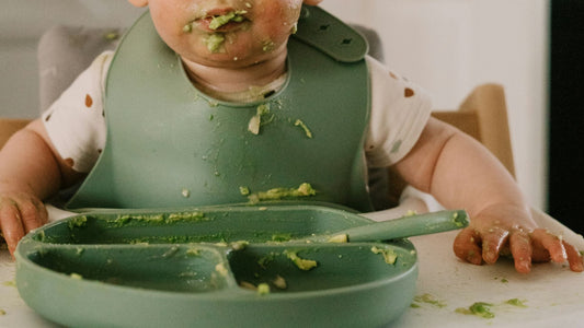 Repas avec bébé : 5 astuces pour une transition vers la diversification réussie