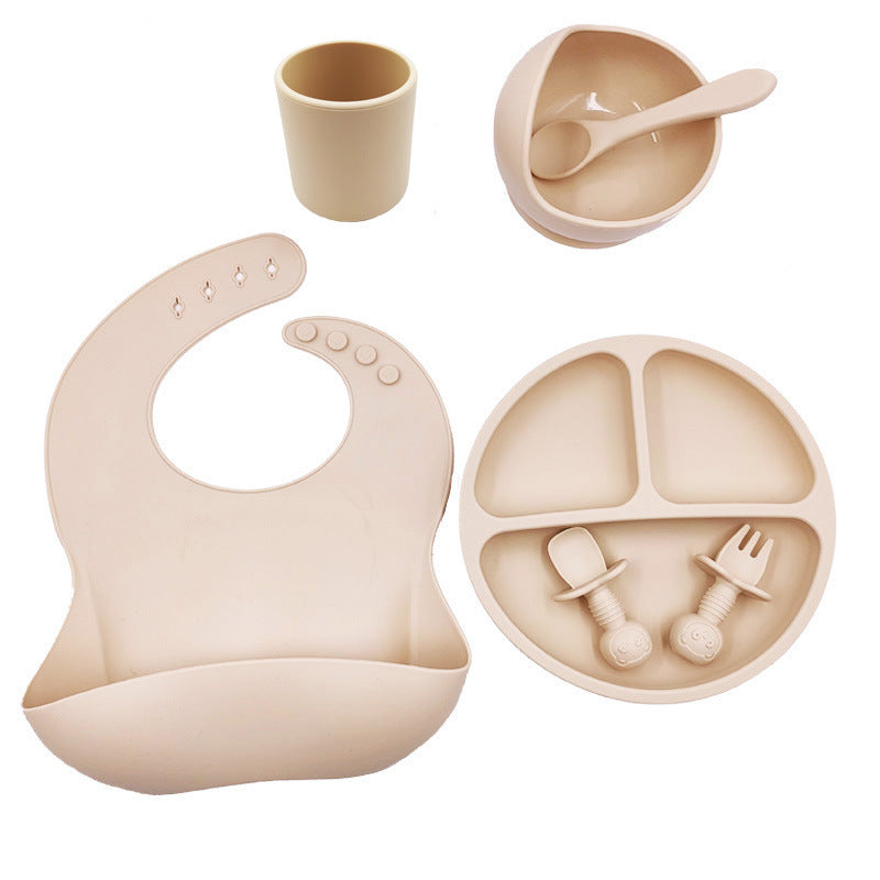 Set de vaisselle bébé en silicone – Bavoir, tasse, cuillère & fourchette (6 mois et +)