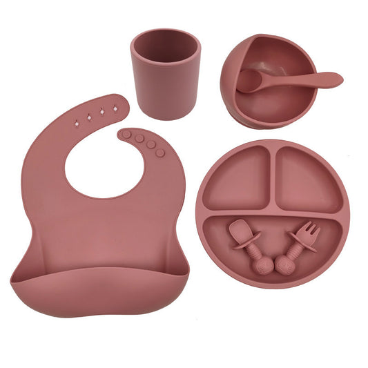 Set de vaisselle bébé en silicone – Bavoir, tasse, cuillère & fourchette (6 mois et +)